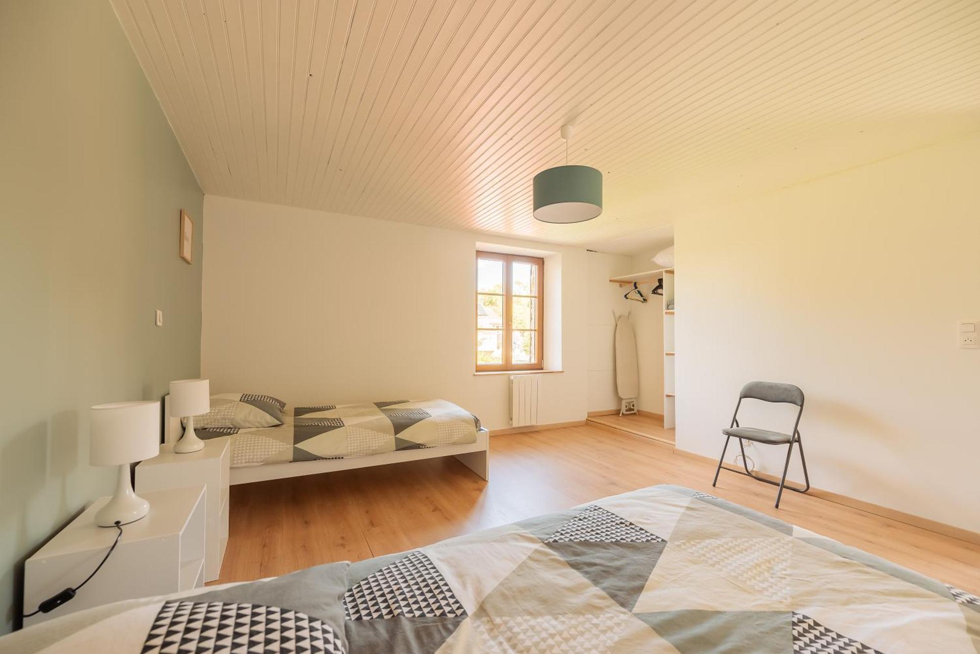 Gite De La Louviere - Maison De Campagne Grandpre Екстер'єр фото