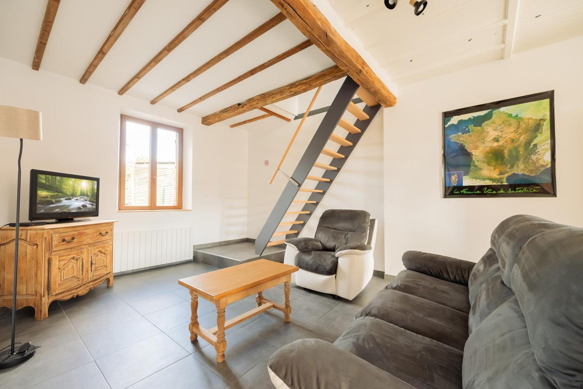 Gite De La Louviere - Maison De Campagne Grandpre Екстер'єр фото